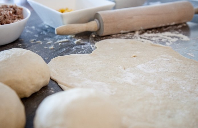 22. 7 Simple Steps to Stretch Pizza Dough2